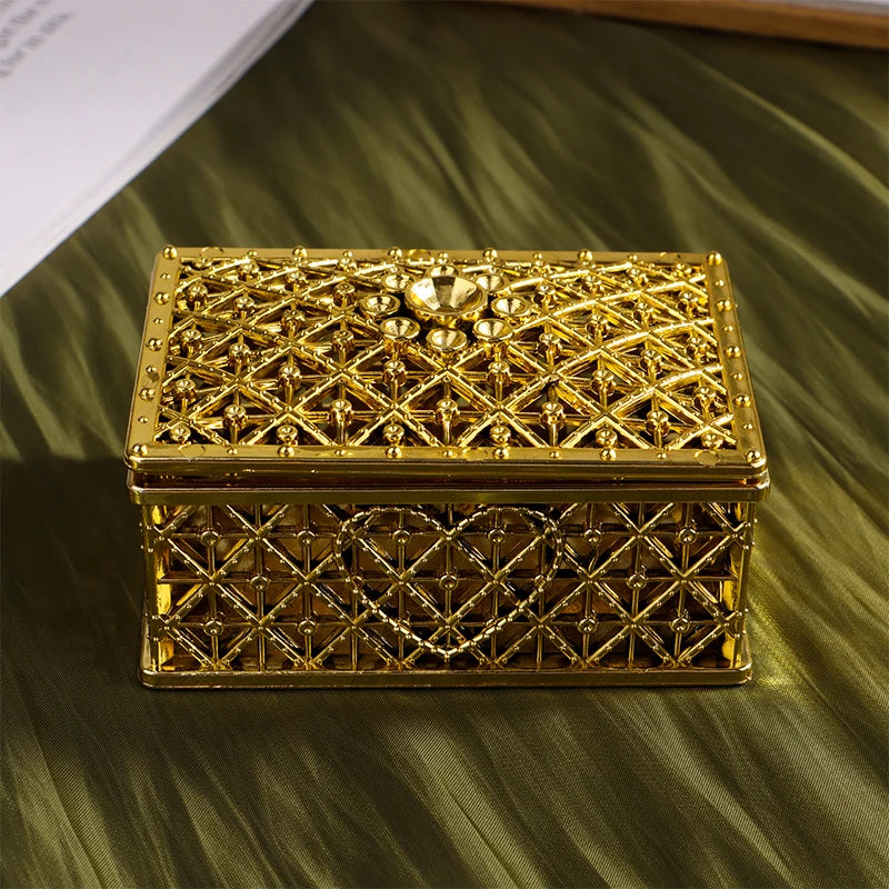 boîte bijoux or argent velours géométrique élégante vintage rangement cadeau