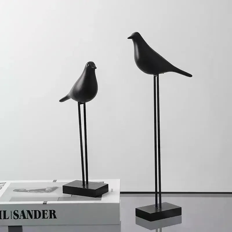 statues oiseaux noir blanc minimaliste sculpture deco intérieur base plate pieds minces