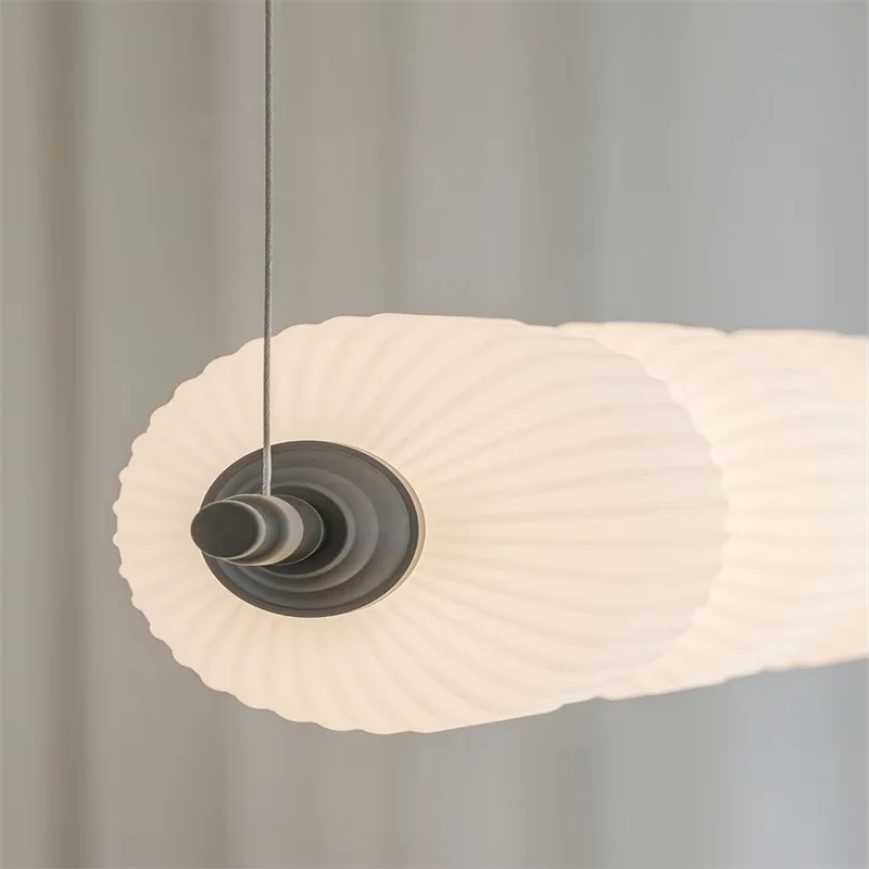 suspension lumineuse moderne blanc rayures horizontales opacité pince câble led