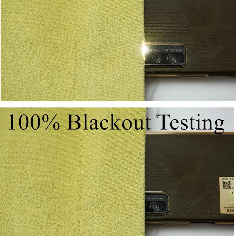 Rideau occultant beige avec traitement ruban plissé