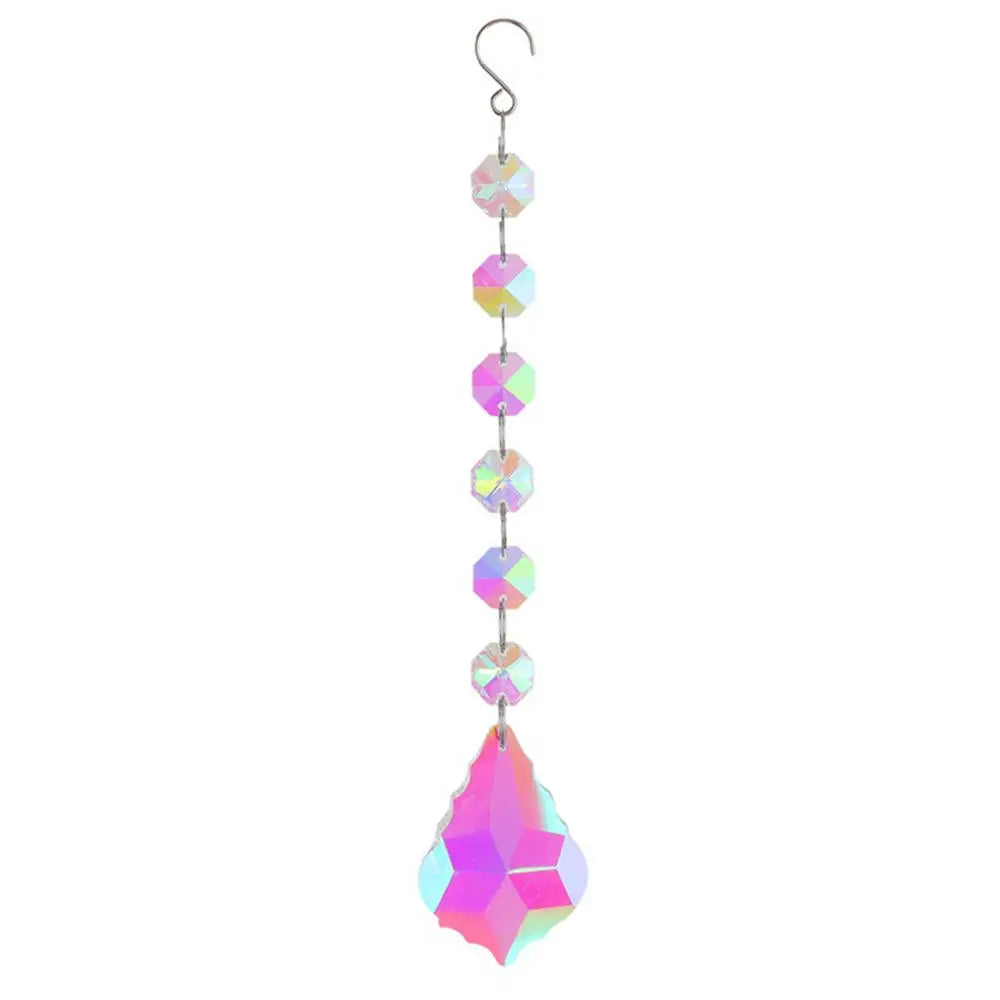 pendentif moderne multicolore facettes brillantes transparents anneaux métalliques chaîne élégants