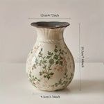 vases céramique vintage fleurs classiques blanc vert beige bruns intérieur salon bibliothèque