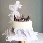 décoration mariage anniversaire couronne plumes blanc rose élégante occasion fête enfants