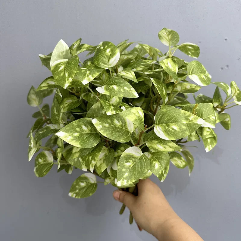 plantes artificielles feuilles vertes tiges blanches moderne minimaliste extérieur décoration