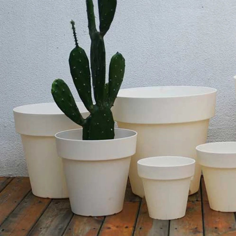 pots fleurs modernes opaques gris beige blanc drainage racines decoration maisonextérieur balcon