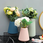 vases décoratifs modernes rayures verticales bleu blanc rose vert pastel minimaliste