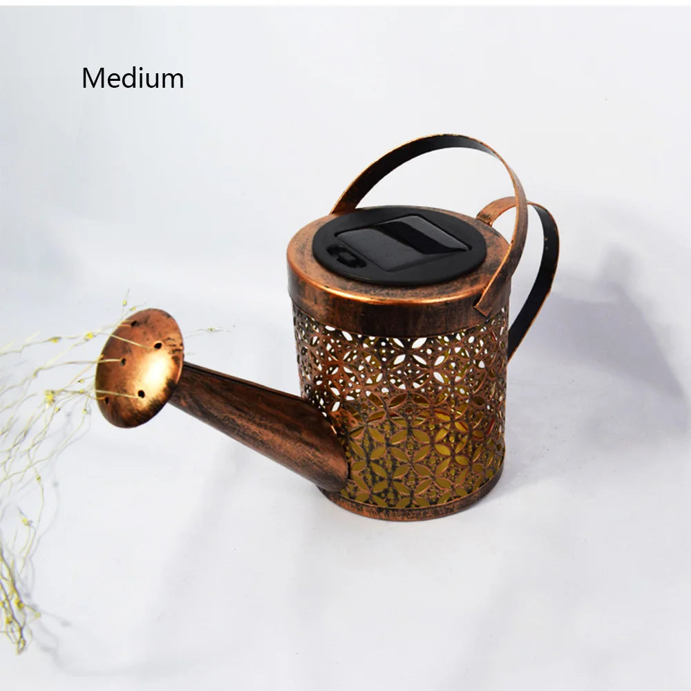 arrosoir lumineux solaire doré motifs floraux tringle noire led moderne jardinextérieur