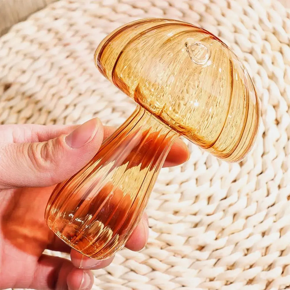 vase transparent moderne verre forme champignon couleur bleue dorée verte claire verte brune rouge