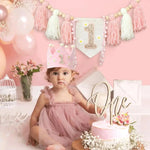 décorations anniversaire 1er anniversaire fille couronne guirlande rose fleurs numéro pompons chambre enfant