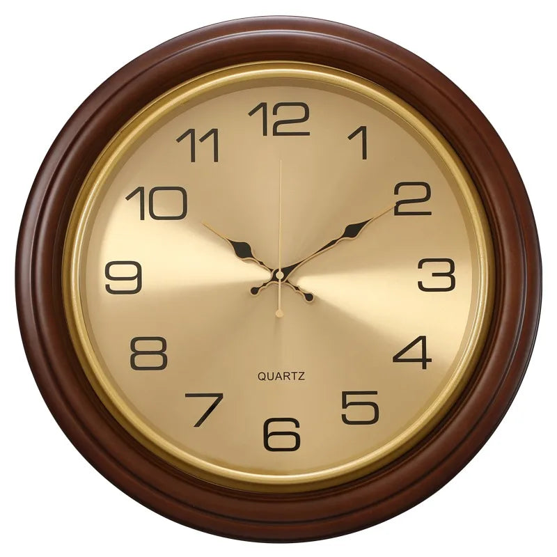 horloge murale classique traditionnel couleur marron or beige motif cannelé