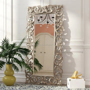 miroir pleine longueur cadre baroque argenté relief floral classique ornementéintérieur salon chambre hall