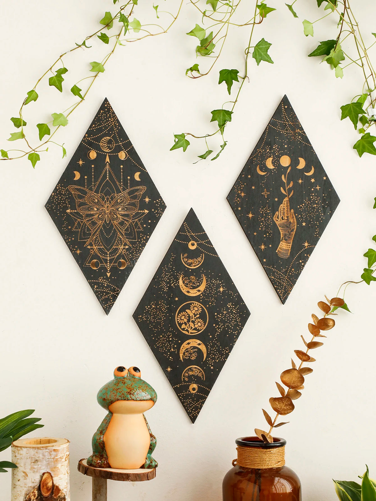 Décoration murale en bois phase de lune noire style boho
