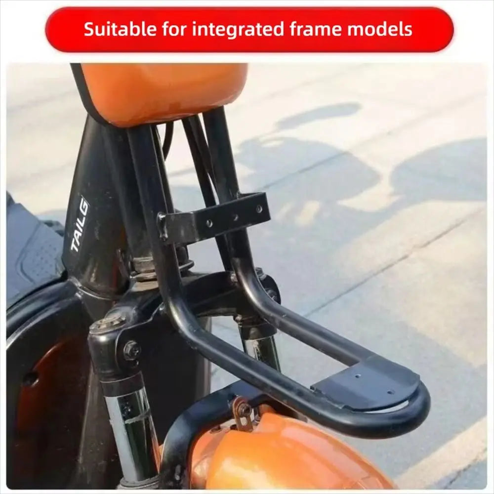 panier avant vélo noir sac guidon couvercle plastique moderne utilitaire fixations métalliques aérée grille