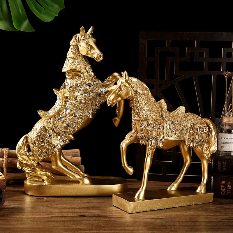 statuette cheval doré ornée strass classique deco intérieur argenté noir résine