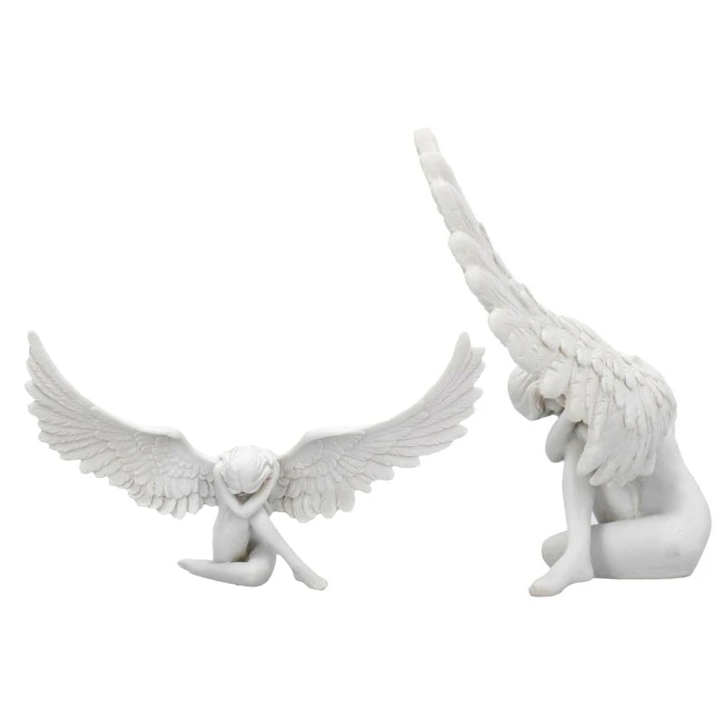 statue ange accroupi ailes plumes finition mate decoration blanche sculptural artistique tristesse