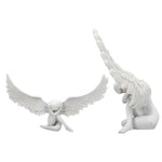 statue ange accroupi ailes plumes finition mate decoration blanche sculptural artistique tristesse