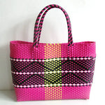 sac main plastique tissé géométrique polyvalent femme moderne noir blanc jaune bleu turquoise poches