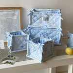 panier rangement tissu bleu clair rayures horizontales classique réutilisable rangement cosmétiques décoration