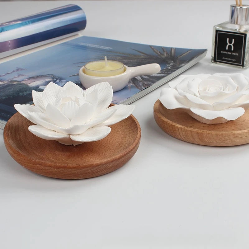 bougie decorative fleur blanc relief minimaliste support bois emballage moderne zen