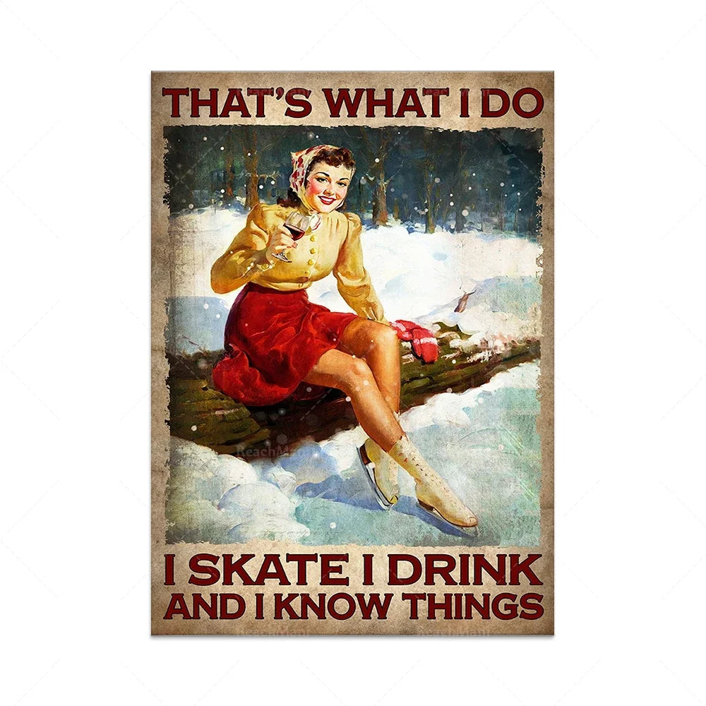 Une femme patine sur la glace vêtue d'une robe rouge et d'un manteau jaune, avec un sourire radieux, profitant de la neige et des joies de l'hiver.