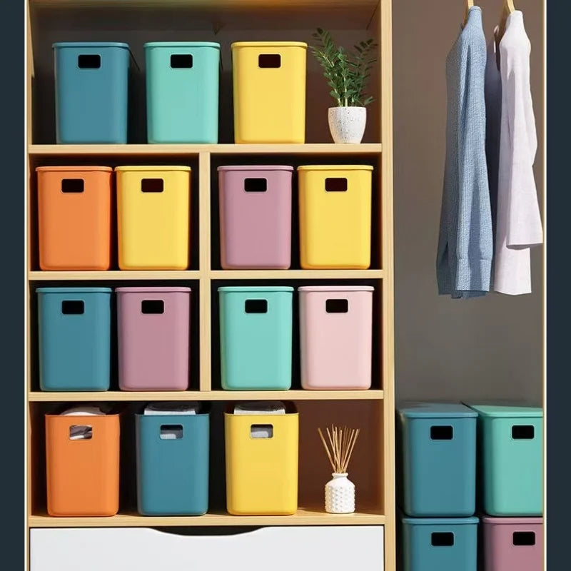 boîtes rangement plastique blanc orange rose vert bleu jaune moderne poignées couvercle
