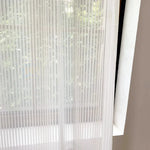 rideau blanc moderne transparent rayures verticales fenêtre salon maison chic