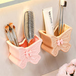 rangement mural papillon rose blanche brosses dents pinceaux maquillage deco girly fantaisiste