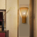 lampe murale bois naturel moderne fixée 25cm large 40cm hauteur éclairage quotidien chambre salon