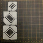 étiquettes scrapbooking blancs motifs floraux rectangles dentelées diy papier cartonné