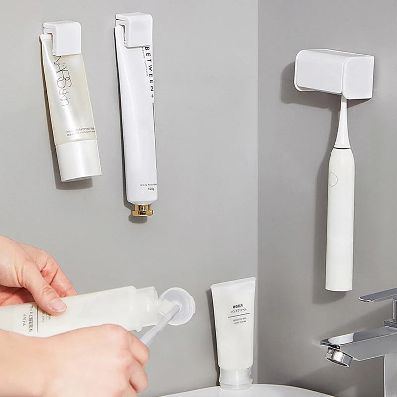 organisateur mural blanc minimaliste adhésif porte brosses tubes dentifrice support papier toilette salle bain