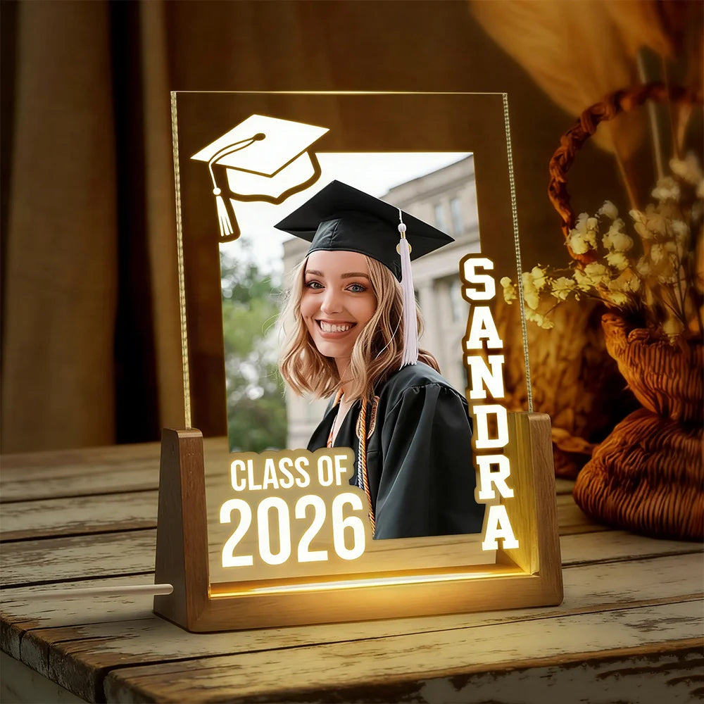 lampe photo personnalisée graduation bois naturel moderne nom class of 2026