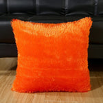 housse coussin peluche douce violet rouge vert blanc moderne décoration canapé maison salon