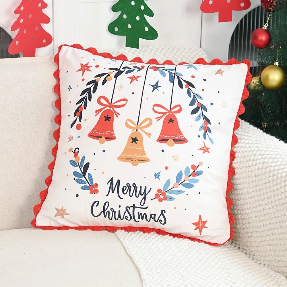 housse coussin patchwork noël blanc guirlande cloches branches baies étoiles décor maison festive 45x45cm