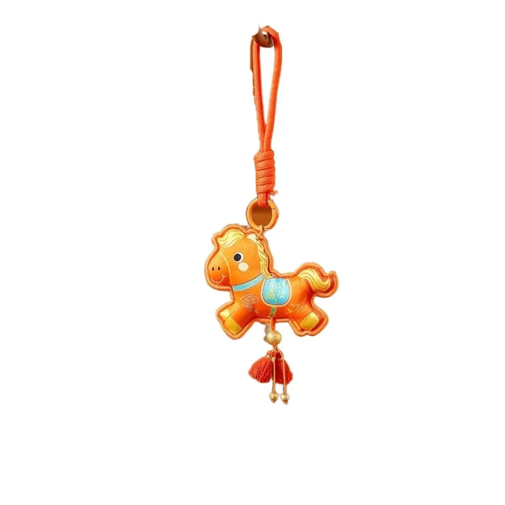 porte clés cheval imprimé motifs floraux caractères chinois violet rouge orange bleu artisanal