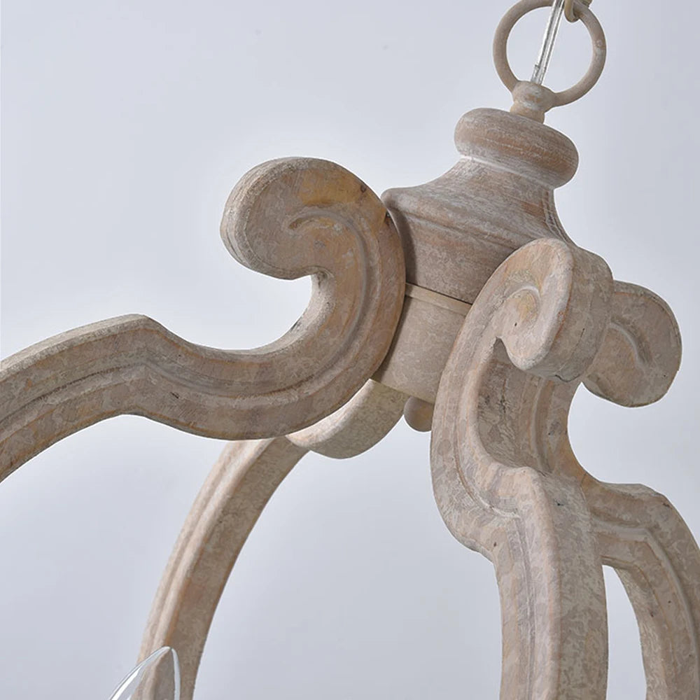 suspension lumineuse bois ornements sculptés finition rustique classique vintage blanc beige salle manger restaurant