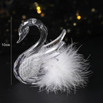 décoration gâteau cygne transparent plumes blanches paillettes argentées mariage anniversaire saint valentin festive