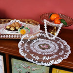 nappe table décorative brodée dentelle fleur rose motif circulaire vintage shabby chic semi transparent