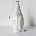 vase decoratif moderne rose bleu clair blanc strie minimaliste table fleurs artificielles