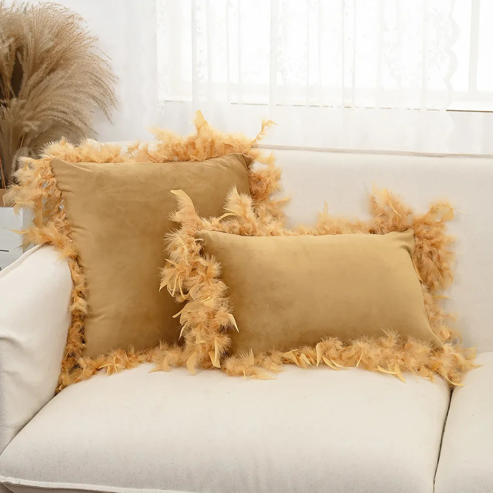 coussin décoratif carré velours pompon plumes patchwork moderne intérieur salon chambre taille 45x45cm