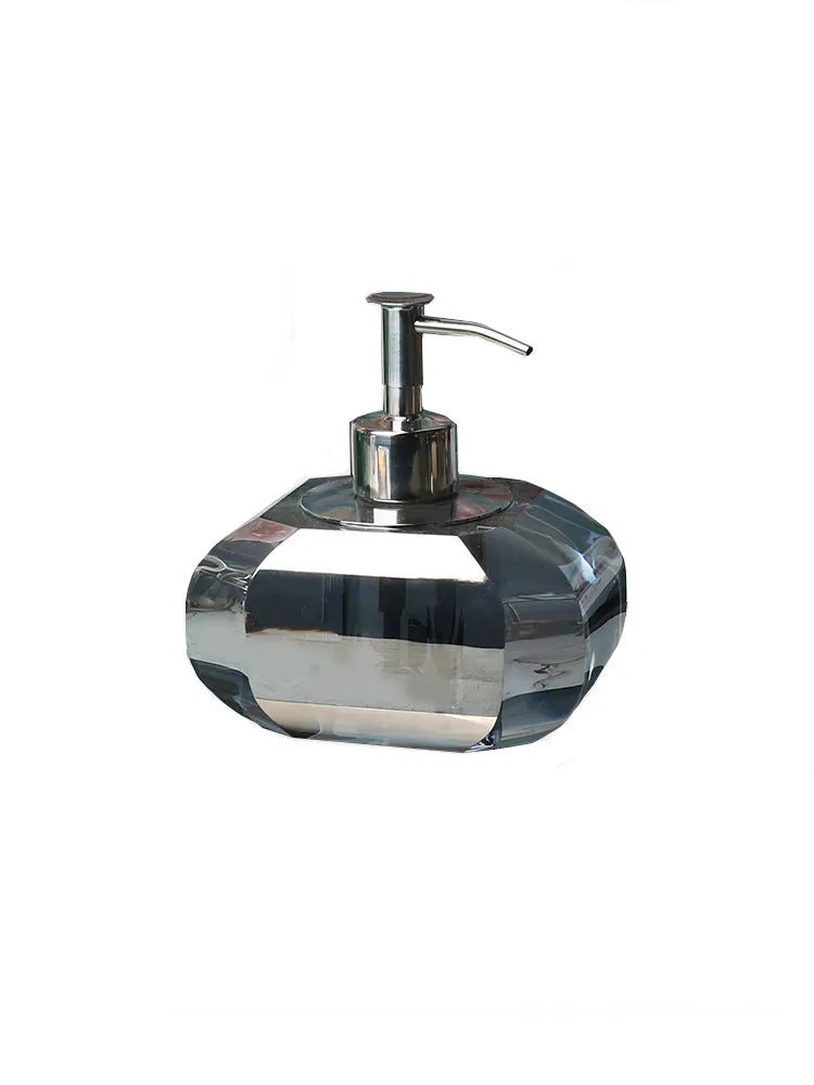distributeur savon liquide bouteille lotion verre cristal transparent rayures horizontales moderne élégant respectueux environnement