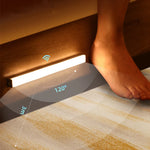 lampe led strip blanc moderne adhésif rechargeable urgence 50cm 36led usb warm white cold