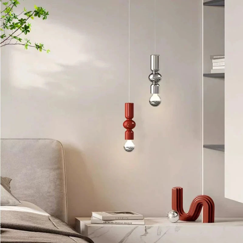 suspension lumineuse moderne billes sphères rouge vert blanc chambre salle manger