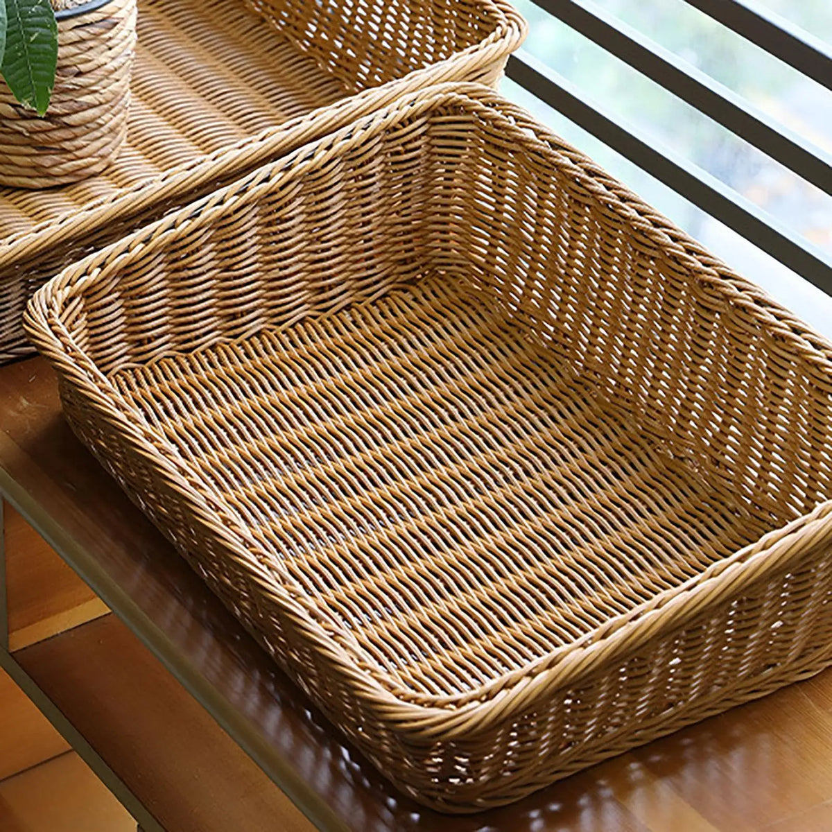 paniers rangement osier tressé marron clair rustique traditionnel intérieur élégant organisation pratique unique authentique
