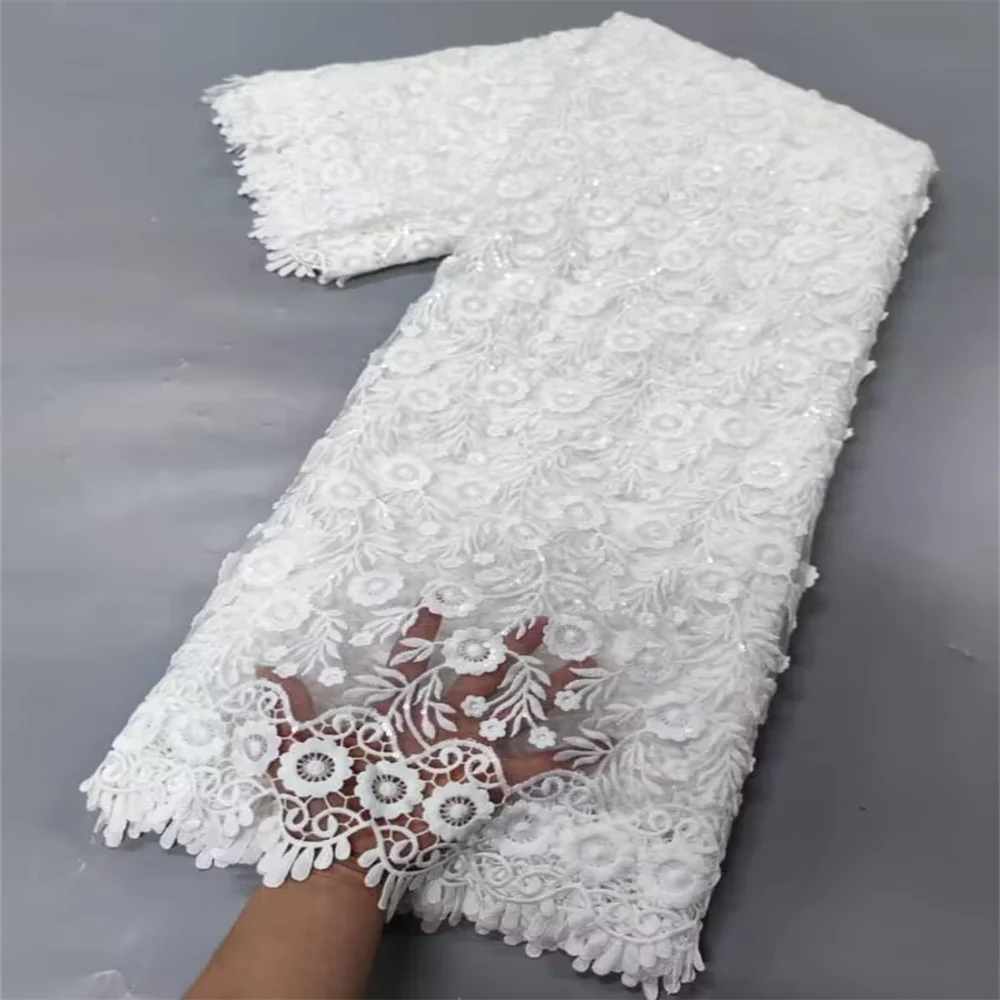 dentelle blanche brodée fleurs motifs floraux tissu coton mariage opaque simple