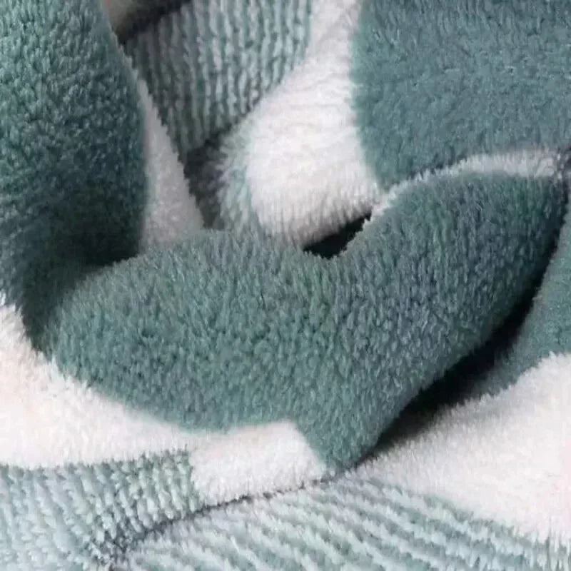 serviettes bain absorbantes rayées rouge vert beige modernes crochets couple