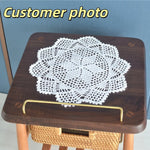 napperons crochetés blancs tapis table fleurs céramique vintage rustique