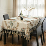 nappe table rectangulaire jacquard brodé motif floral luxe franges mariage