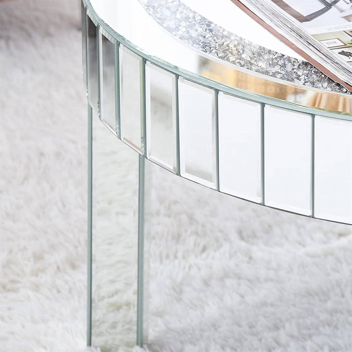 table d'appoint ronde argentée strass moderne élégante pieds simples transparente minimaliste