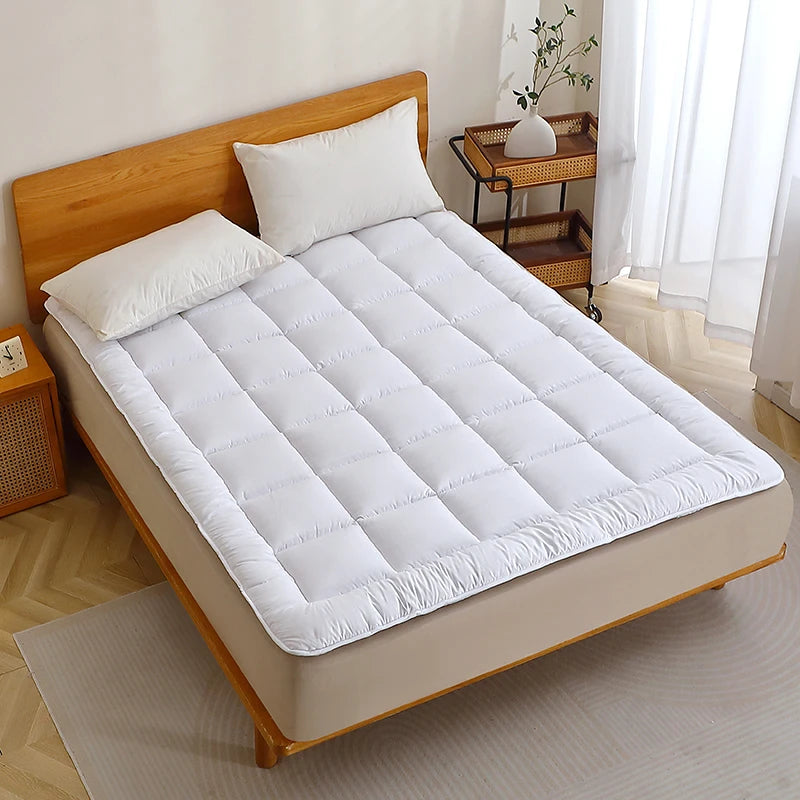 coussin lit gris motif géométrique moderne protection matelas chambre coucher textile maison