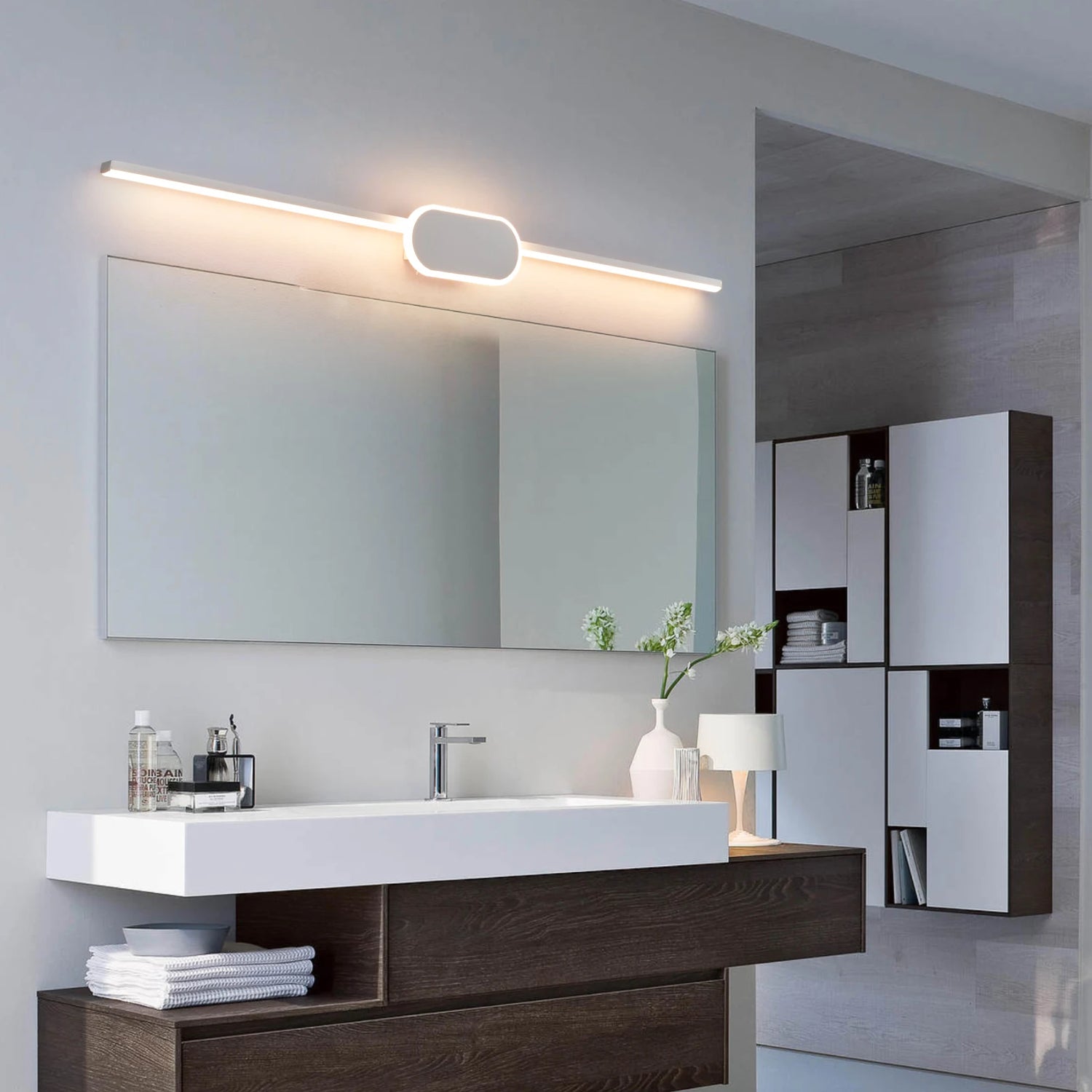 Détail de l'applique murale LED avec éclairage chaud